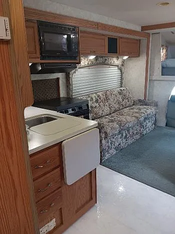 1 bed, 400 sqft, $1,100 — Photo 1