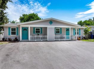 623 Lyndhurst St, Dunedin, FL 34698