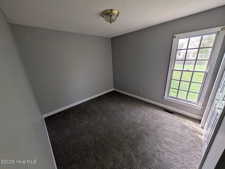2302 Fitch Dr E — Photo 5