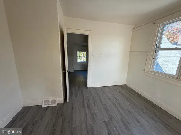110 W Main St #B, Millville, NJ 08332