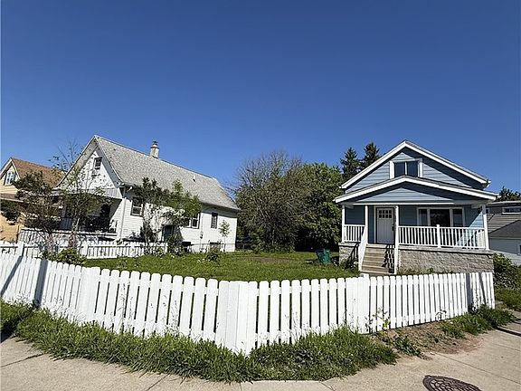 3rd image of 1426 Kensington Ave