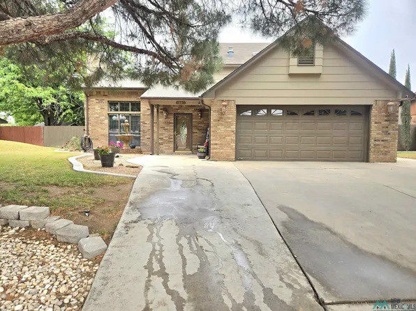 1004 Monterrey Dr, Roswell, NM 88201