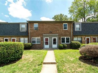 1929 Vantage Point Pl, Greensboro, NC 27407