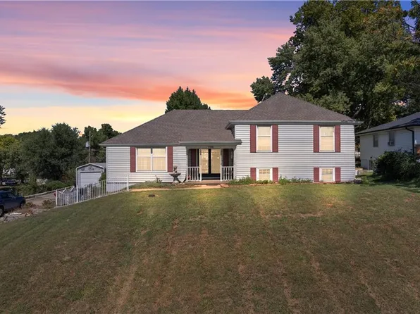 7316 Parallel Pkwy, Kansas City, KS 66112