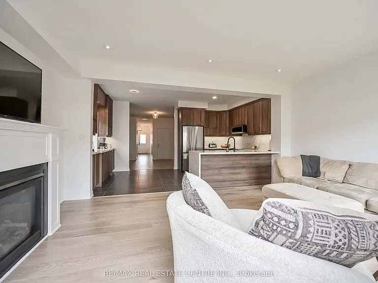 226 Lormont Blvd — Photo 14