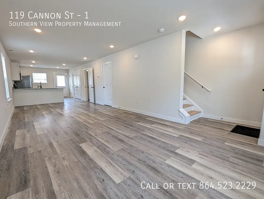 3 bed, 2.5 bath, 1333 sqft, $1,595 — Photo 2