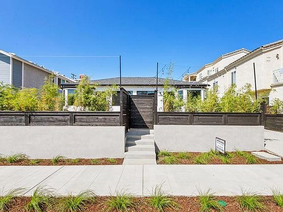 2nd image of 1448 Essex St APT B