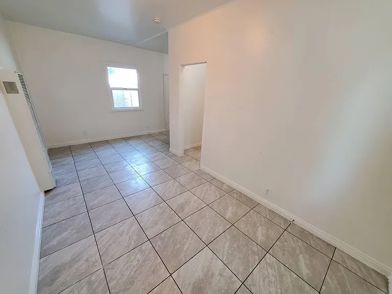 2717 Central Ave #A — Photo 6