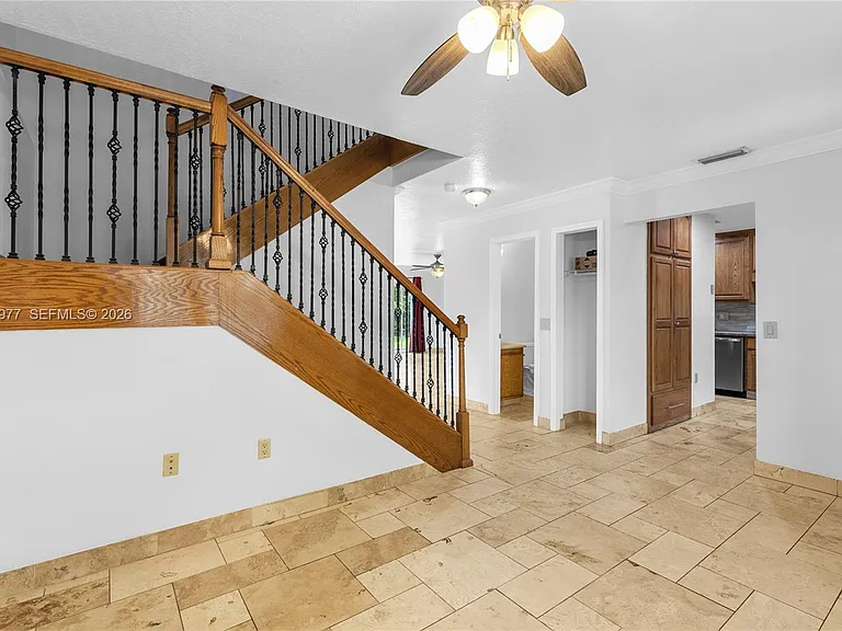 11610 NW 43rd St — Photo 11