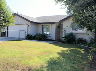 391 Greg St, Farmersville, CA 93223