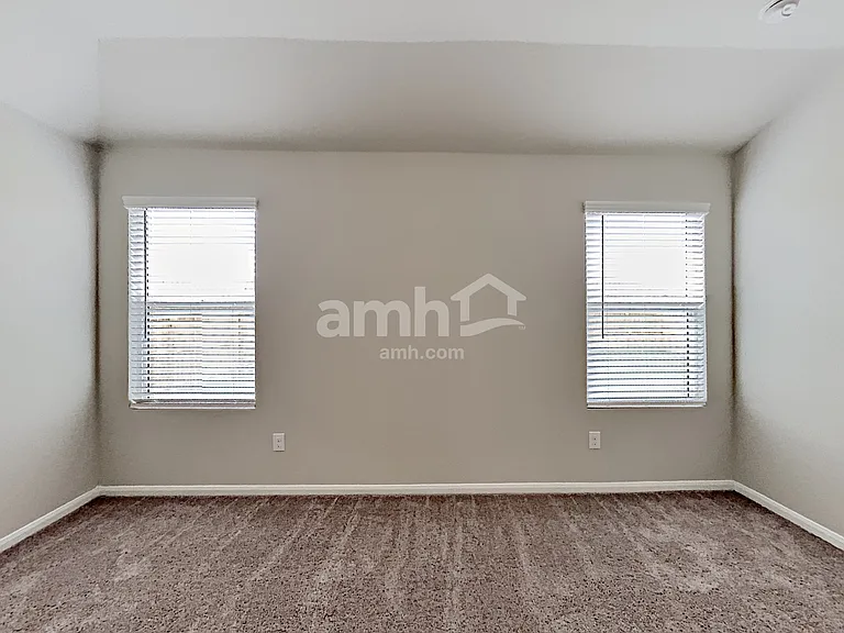 2709 Iberia Ct — Photo 8