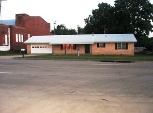 319 E Highway St, Holdenville, OK 74848