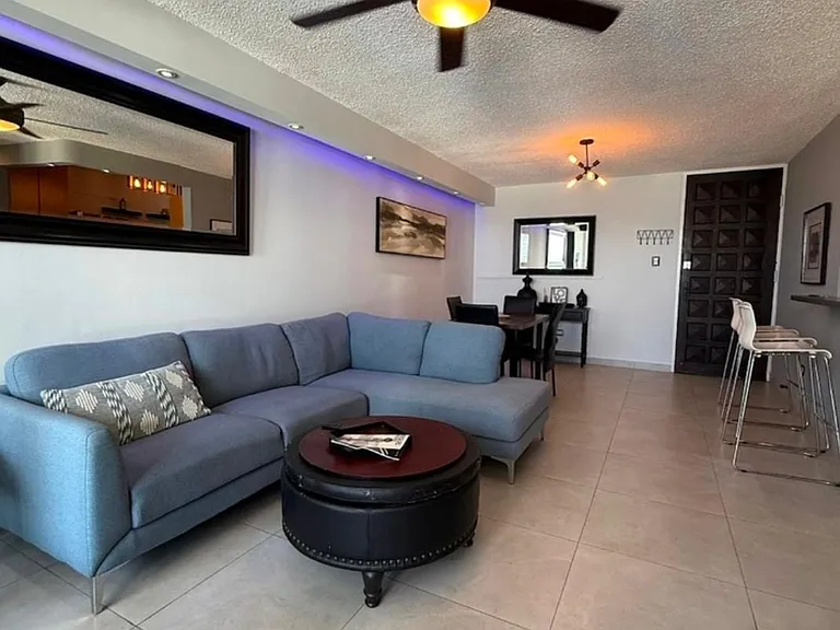 503 Calle Gardenia — Photo 2