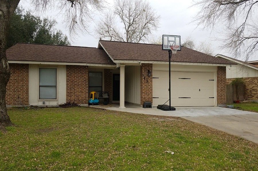 1st image of 113 Beechwood Dr