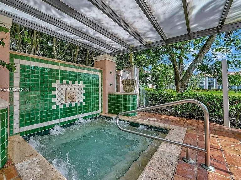 12136 Saint Andrews Pl — Photo 10