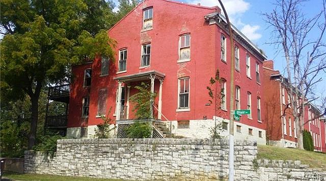 2nd image of 1435 N Park Pl