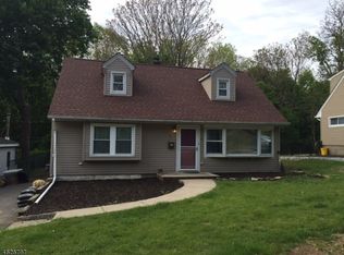 23 Sunrise Ter, Cedar Grove, NJ 07009