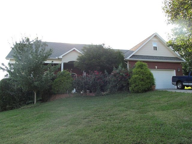 1st image of 105 Skyline Dr