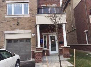 28 Sky Harbour Dr, Brampton, ON L6Y 0V6