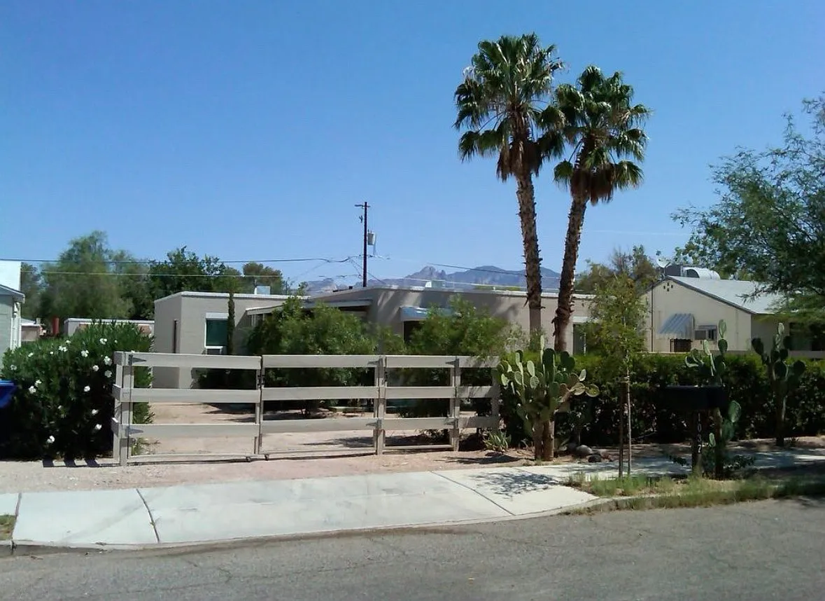 1 bed, 569 sqft, $925 — Photo 1