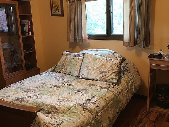 Second bedroom 11.10X10.10