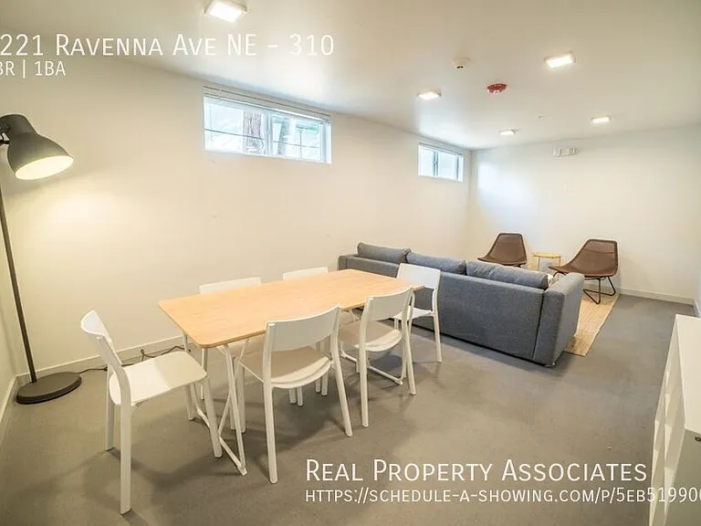 5221 Ravenna Ave NE — Photo 17