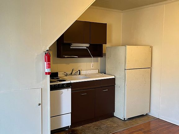 2nd image of 418-422 Locust St #418-H