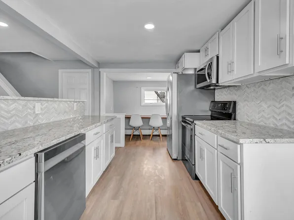 24 John St, New Britain, CT 06051