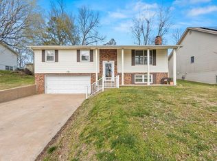 1916 Weissinger Ln E, Cape Girardeau, MO 63701