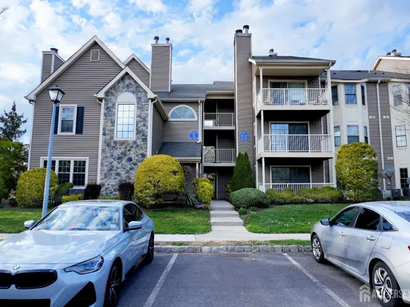 395 Carhart Ct, East Brunswick, NJ 08816