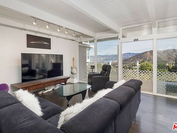 5th image of 7141 Pacific View Dr