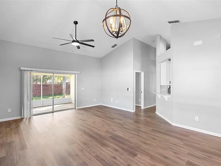 846 Grand Hughey Ct — Photo 6