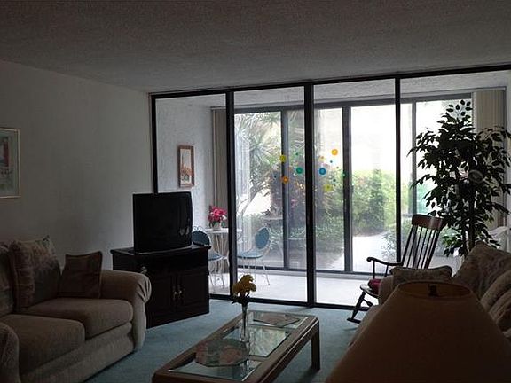 5th image of 14130 Rosemary Ln APT 1120
