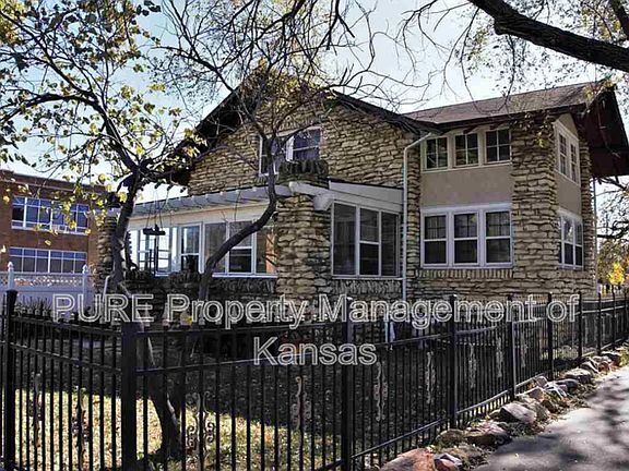 3rd image of 219 N Jefferson St