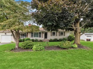 28 Maynard St, Feeding Hills, MA 01030