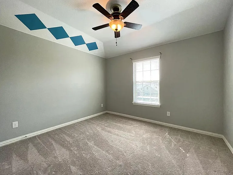 1700 Medina Ln — Photo 18