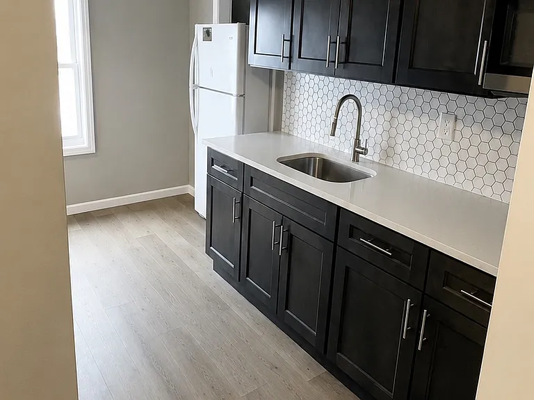 296 Clifton Ave #3 — Photo 2