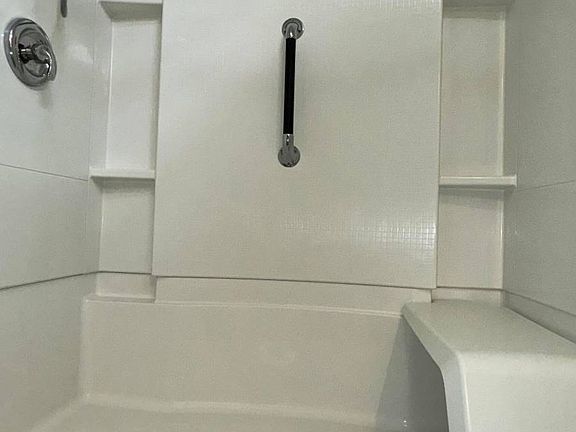 5th image of 2135 Mayfair Way