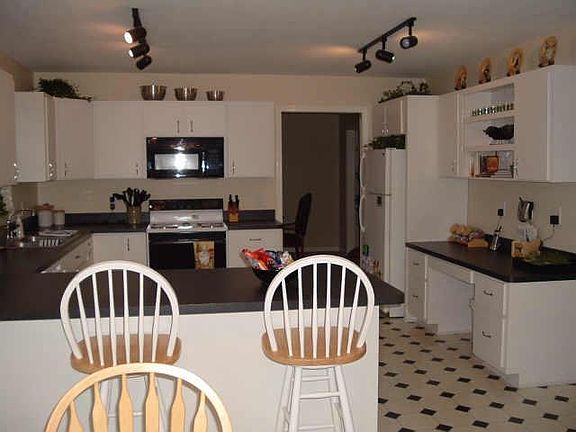 2nd image of 9841 Mirafield Ln