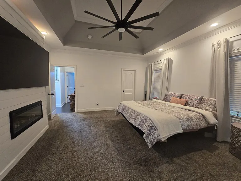 425 Veronica Ct — Photo 15