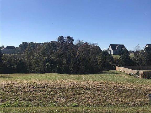 5th image of 1051 Bluebell Ln