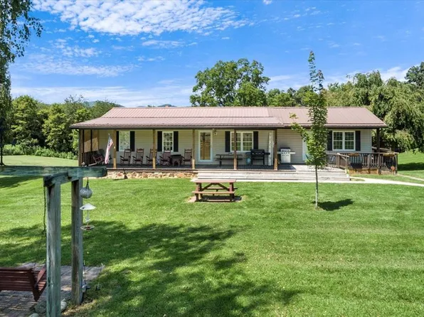 407 Nixon Rd, Wytheville, VA 24382