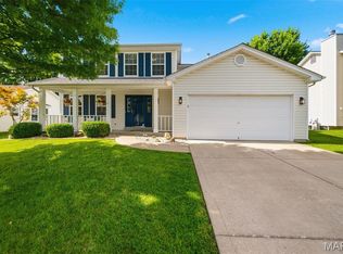 3362 Hampton Xing, Saint Charles, MO 63303
