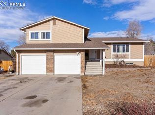 7045 Woodstock St, Colorado Springs, CO 80911