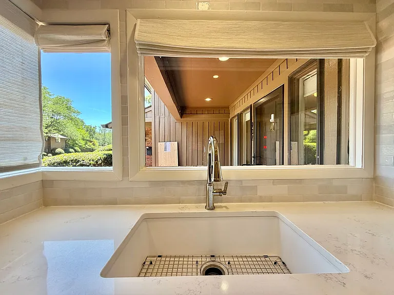 907 Oak Tree Dr — Photo 14