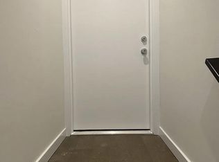 922 N 29th St #2R, Philadelphia, PA 19130
