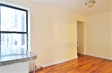 Rented by CITY SKYLINE REALTY INC