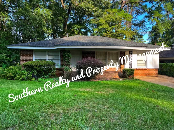 130 E Salem Dr, Montgomery, AL 36109