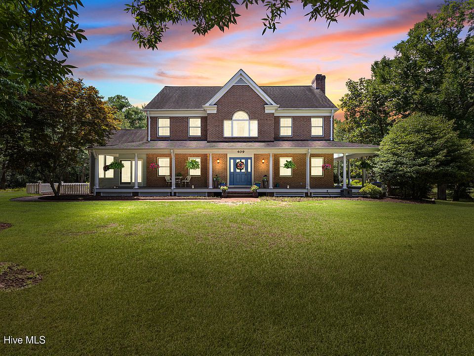 1st image of 409 Whitebridge Road