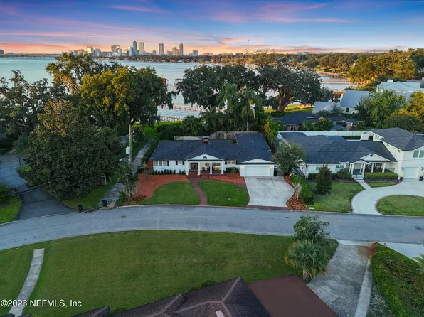 833 WATERMAN Road N, Jacksonville, FL 32207